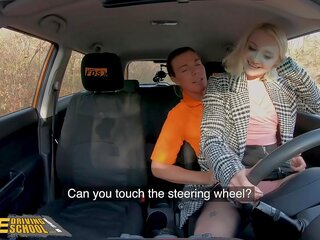 Fälschen fahren schule blond marilyn zucker im schwarz strümpfe dreckig film im auto