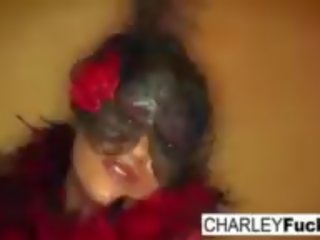 Charley memakai beberapa bewitching pakaian lingerie dan kaus kaki stoking: resolusi tinggi dewasa video menunjukkan 9e