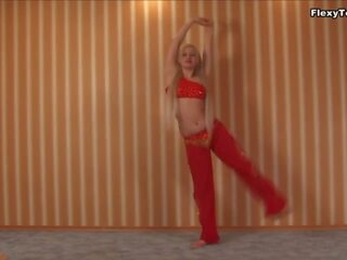 Tremendous flexible Russian teen Irina Pisulkina adult clip clips