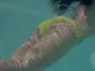 Sensational sensibile porno film in il swimmingpool