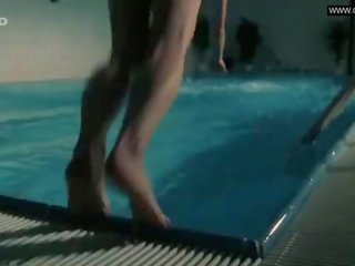 Henriette heinze - eksplisit seks klip adegan, telanjang dada & kemaluan wanita - auftauchen (2006)