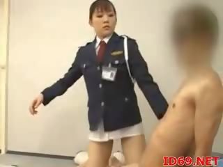 Japonesa av modelo em dela meias longas